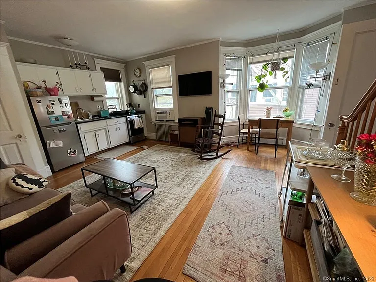 738 Whitney Ave #5 — Photo 6