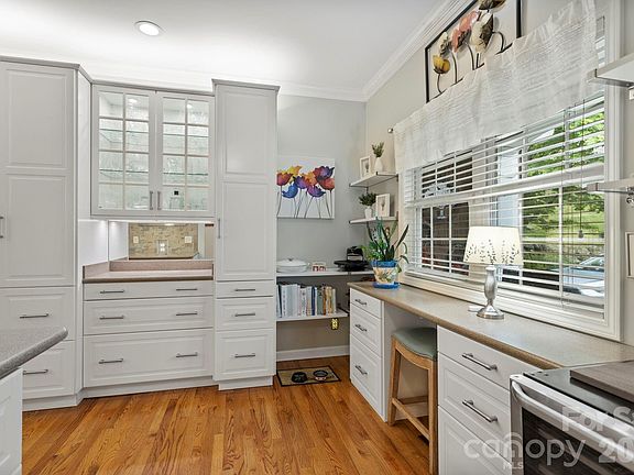 5th image of 69 Old Pasture Way