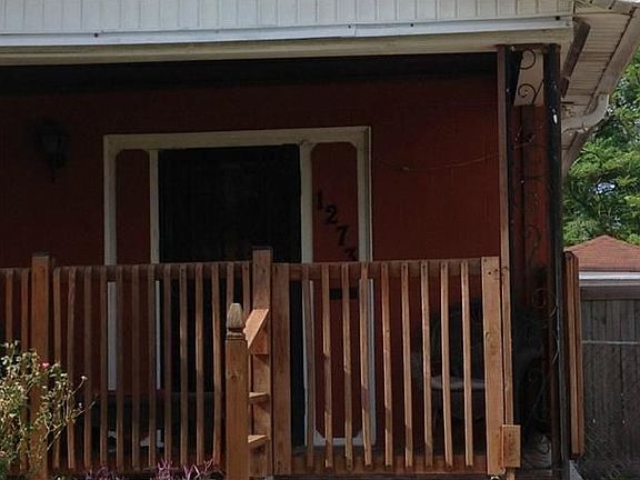 2nd image of 1273 Saint Denis St