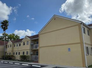 13810 SW 112th St APT 208, Miami, FL 33186