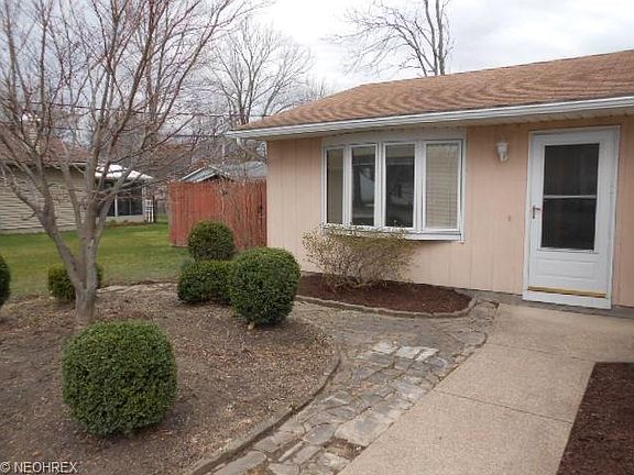 2nd image of 770 Robinwood Ave