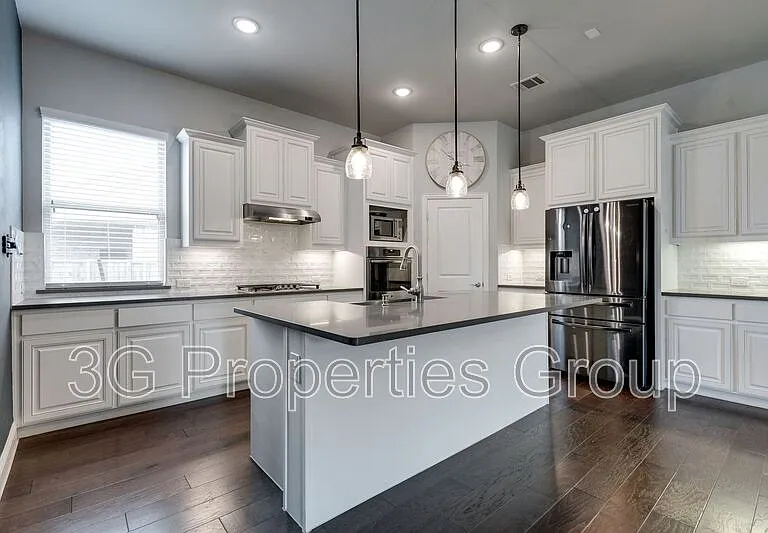 3521 Camden Ct — Photo 22