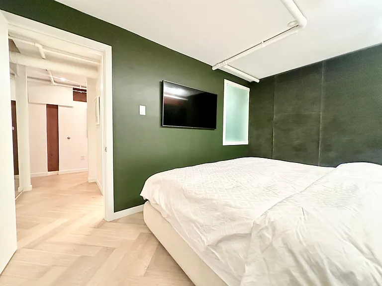 550 Beatty St #5-4 — Photo 22