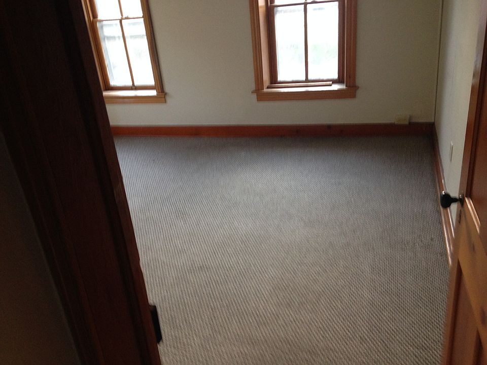 2nd image of 643 Broadway