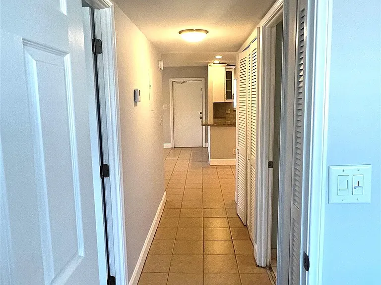 2840 NE 14th St #314A — Photo 17