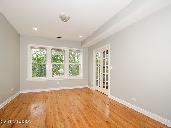2nd image of 1944 W Touhy Ave #3