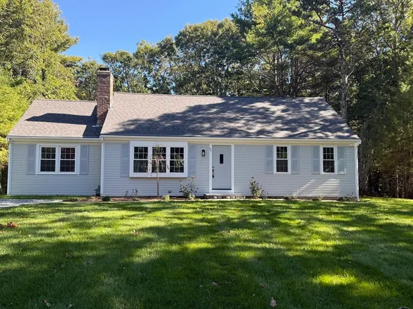 42 Sandy Valley Rd, Barnstable, MA 02630