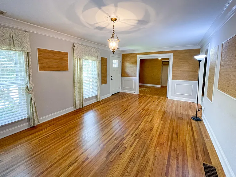 320 Leopole Rd — Photo 12