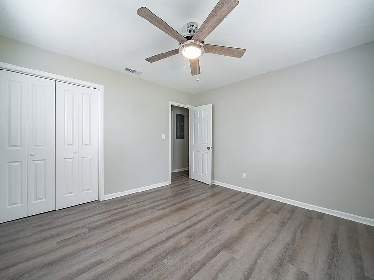 6040 Luna Dr — Photo 7