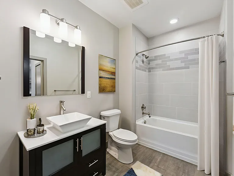 Crocker Park Living — Photo 9