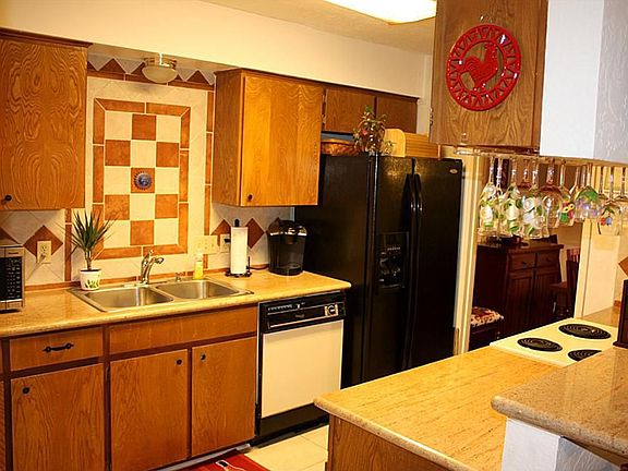 5th image of 3822 Willow Springs Ln #3822