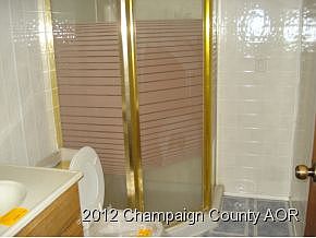 4th image of 1145 Roselawn Dr #1