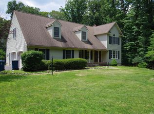 184 White Bridge Rd, Pittstown, NJ 08867