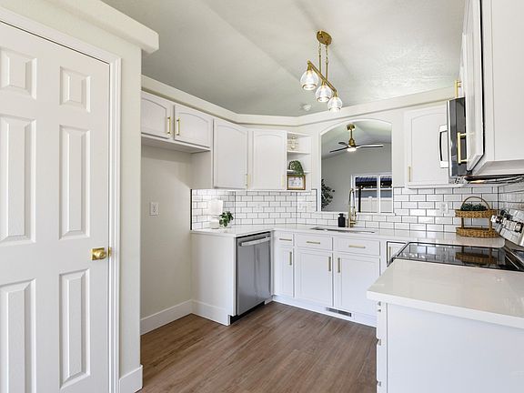 5th image of 505 Knights Cir