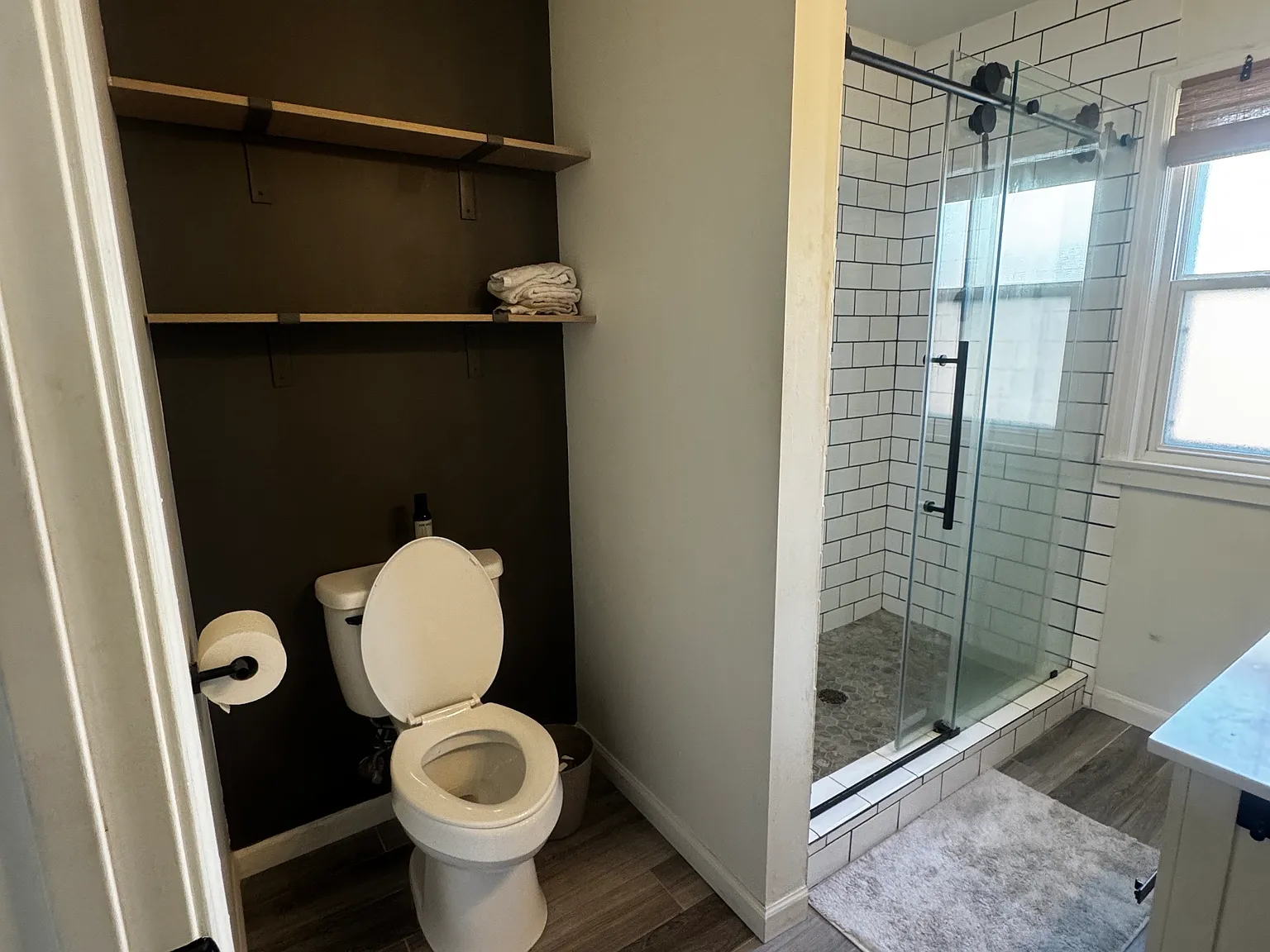 2 bed, 1250 sqft, $1,795 — Photo 4