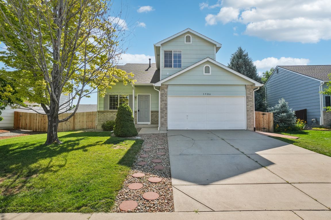 Crestwood Cir-S3006-001.jpg