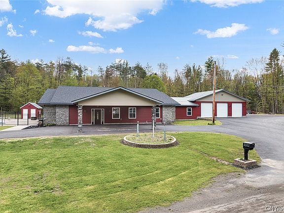 2nd image of 8362 Pinecrest Dr