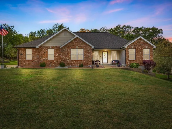 9731 Round Table Ct, Hillsboro, MO 63050