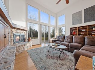 62017 Fall Creek Loop, Bend, OR 97702