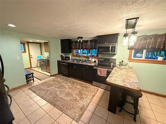 5th image of 12 Logan St