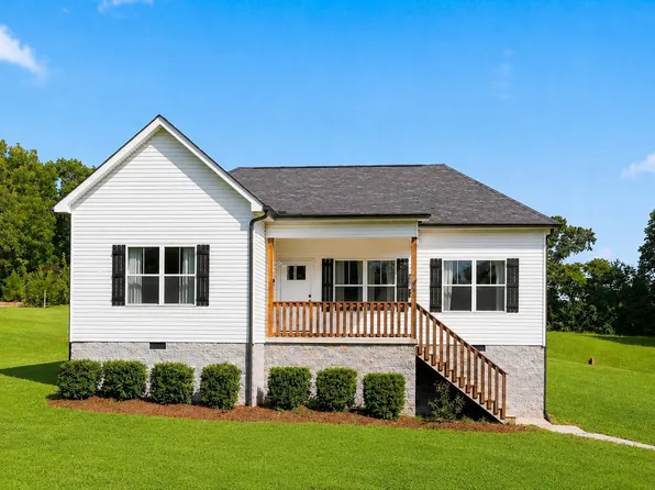 865 Hafner Rd, Charlotte, TN 37036