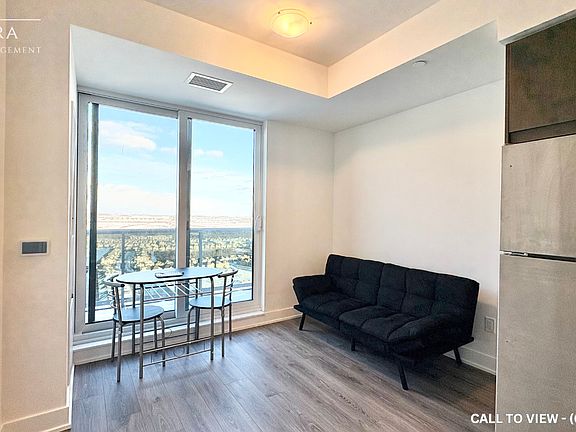 3rd image of 2545 Simcoe St N #Penthouse 05