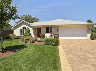 9804 Sorenson Ct, Mokena, IL 60448