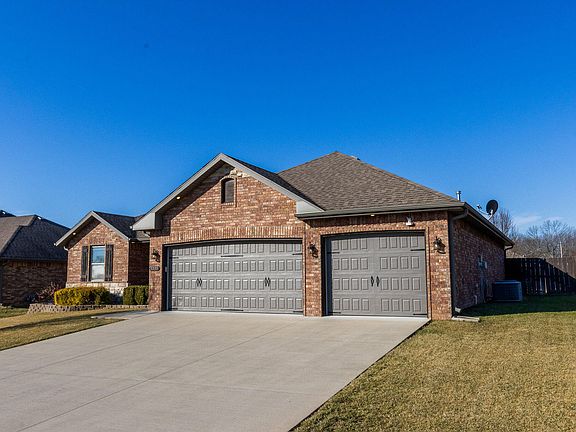3rd image of 5739 S Cottonwood Drive