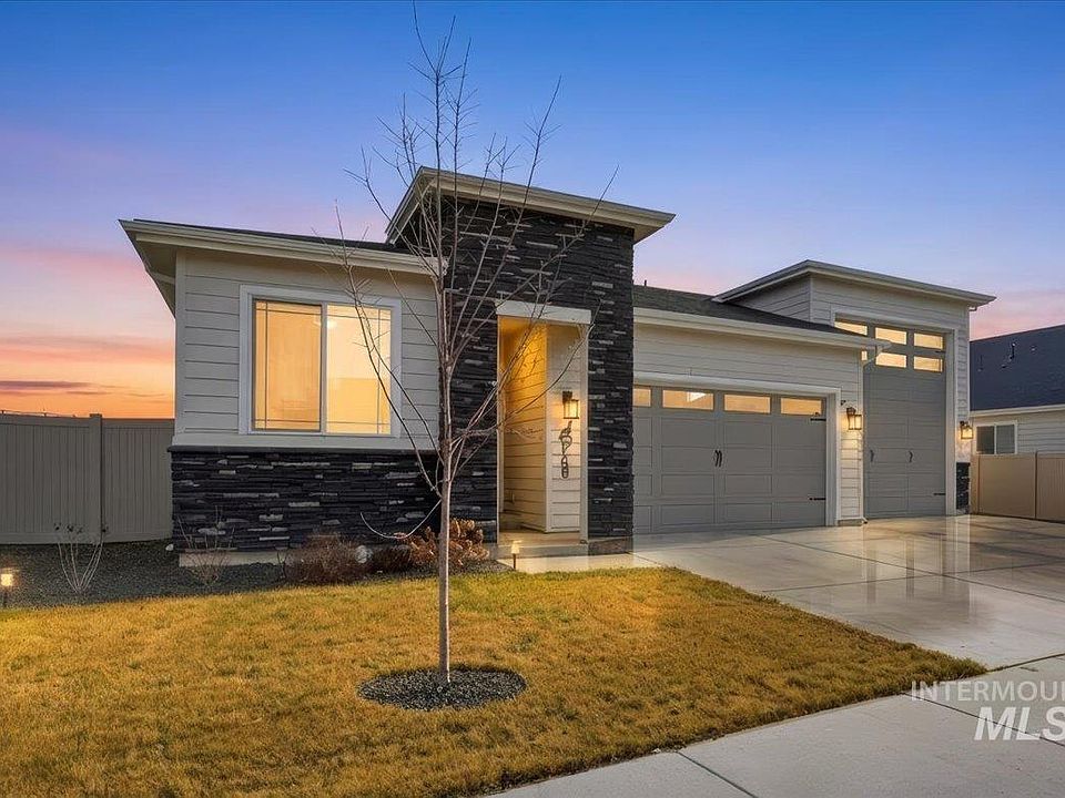 1st image of 18466 N Geranium Way