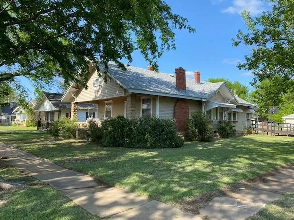 719 S 4th St, Ponca City, OK 74601