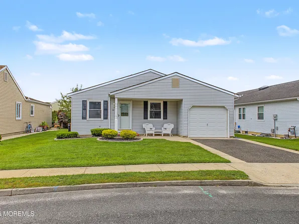 28 Prince Charles Drive, Toms River, NJ 08757