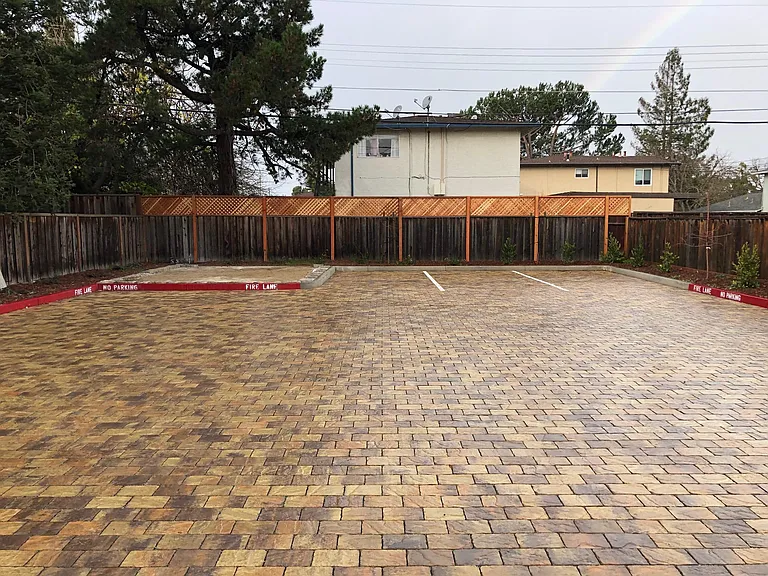 2233 Ida Dr — Photo 8
