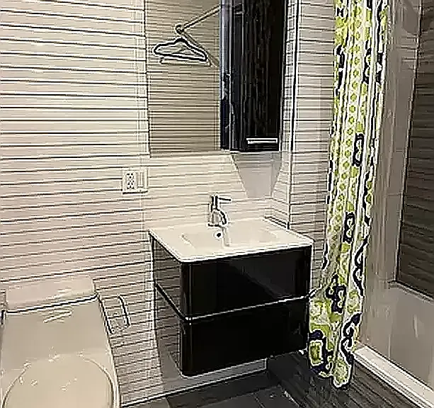 1303 Greene Ave #3C — Photo 3