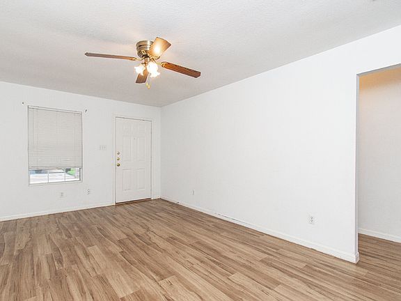 3rd image of 1623 Pontotoc Trce APT A