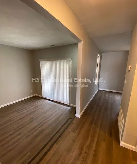 108 Sunnyside St #A — Photo 9