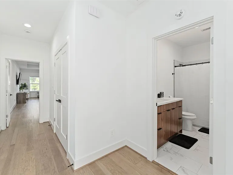 3034 Gray St #B — Photo 19