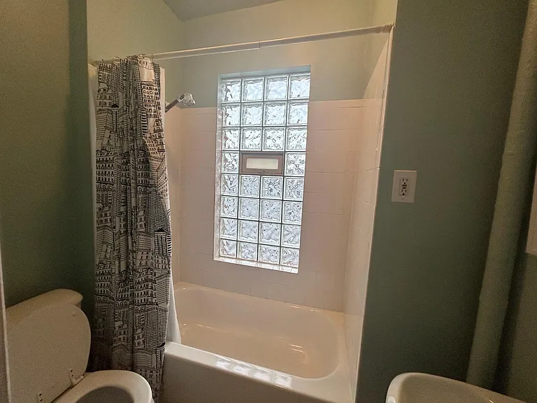 220 Florida Ave NW #A — Photo 14