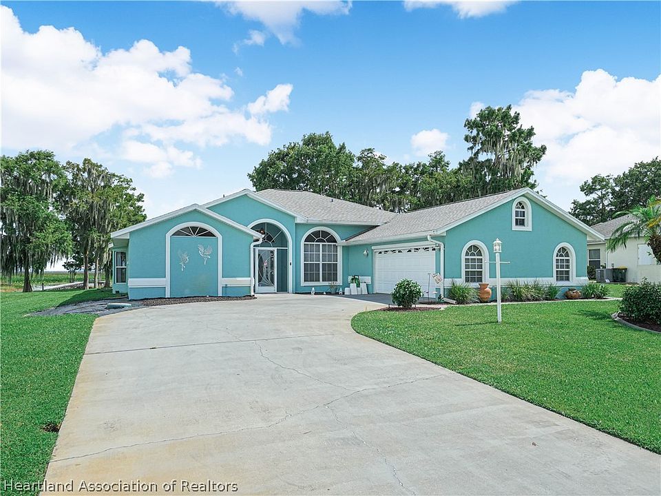 1st image of 1125 Lakeside Way