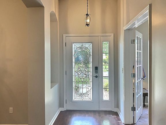5th image of 13701 DEVAN LEE Drive N