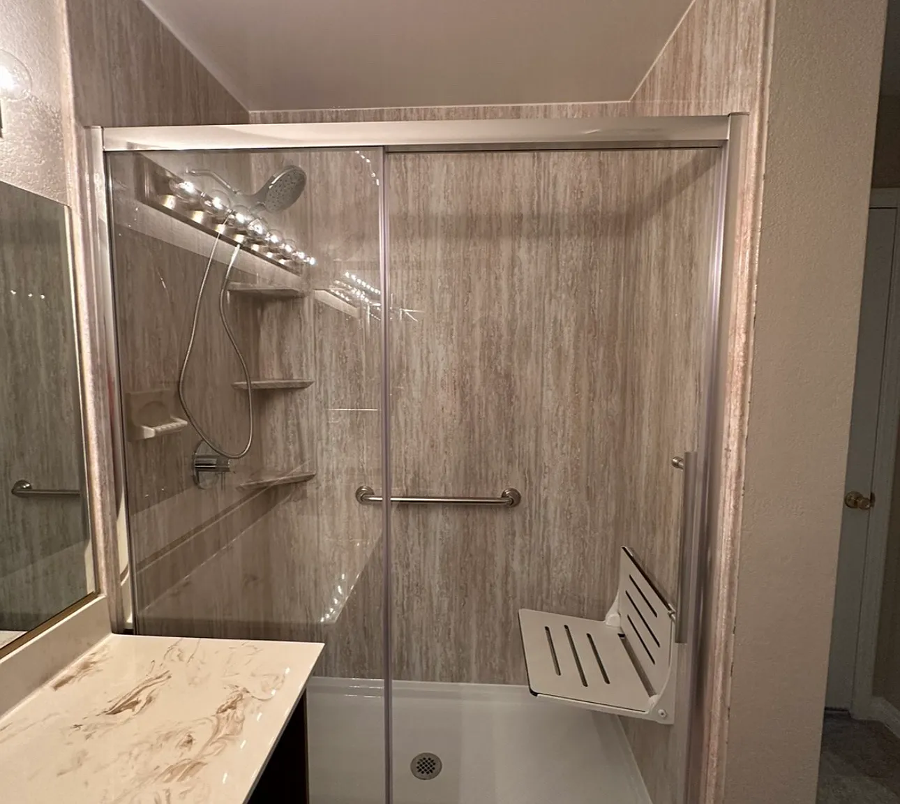 2 bed, 1111 sqft, $1,700 — Photo 1