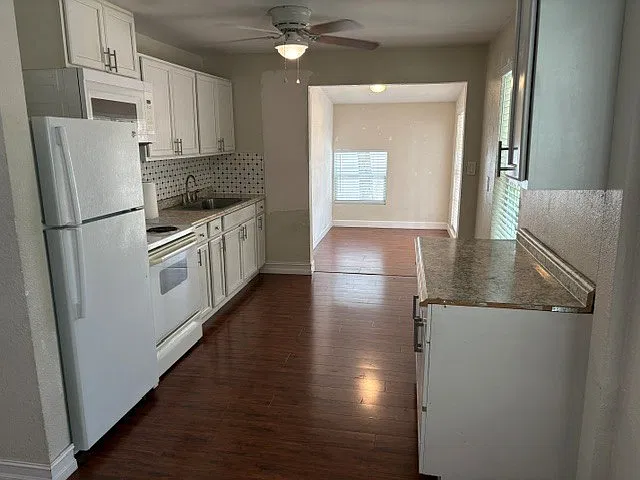 2 bed, 1000 sqft, $1,400 — Photo 4