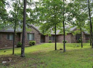 101 Overhill Dr, Bull Shoals, AR 72619