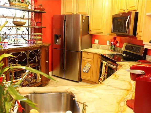 2nd image of 21031 Picasso Ct #H-102