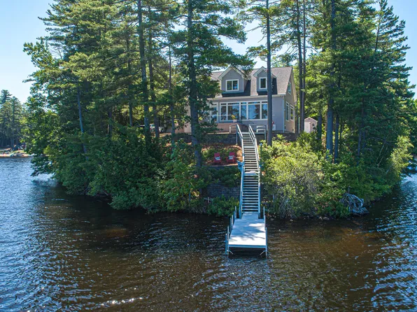44 Pickeral Cove Road, Lebanon, ME 04027