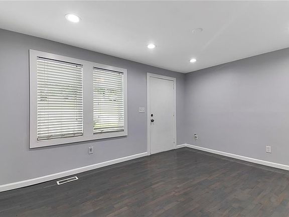 4th image of 5971 Hillside Dr NW