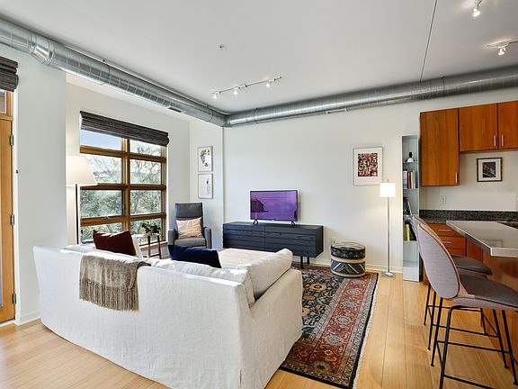 3rd image of 2840 Bryant Ave S APT 303