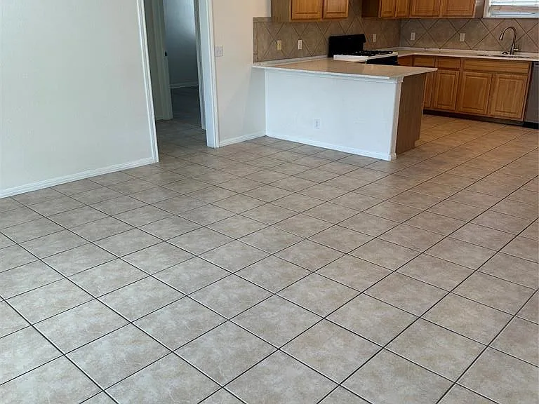 5401 Evans Ave #B — Photo 1