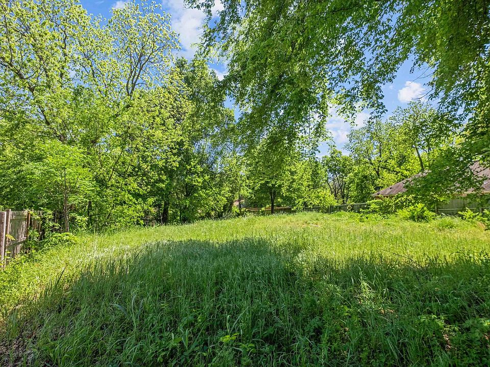 2nd image of 718 S Confederate Ave