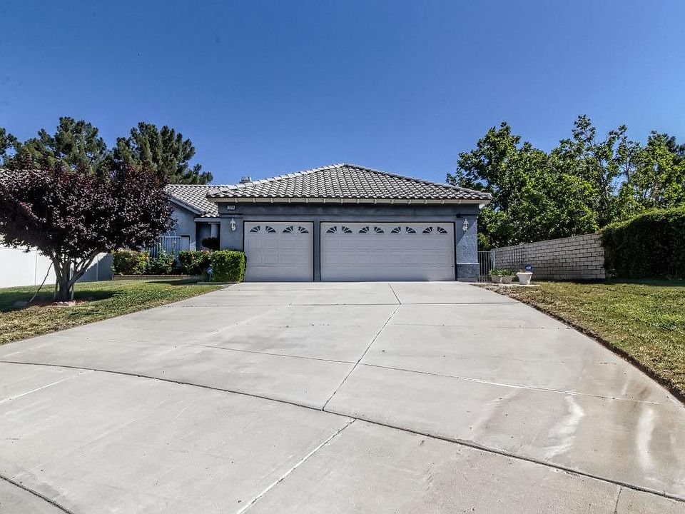 1st image of 13994 Shire Cir