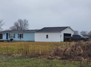 10840 Bunkerhill Rd, Pleasant Lake, MI 49272